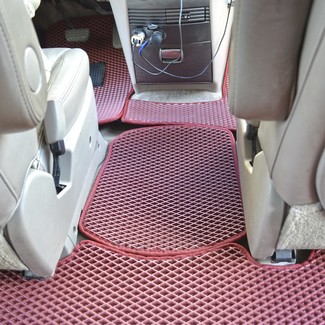 Ворсовые коврики на Toyota Sienna II 2003 - 2010 в Таганроге
