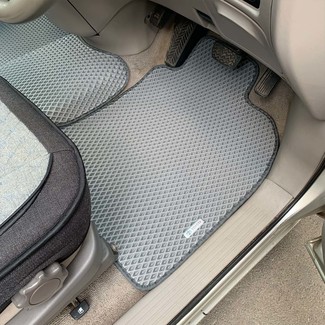 Коврики на Toyota Estima II 2000 - 2005 в Таганроге