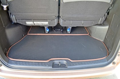 Ворсовые коврики на Nissan Serena (C26) 2010 - 2016 в Таганроге