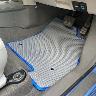 Ворсовые коврики на Nissan Leaf (ZE0) 2009 - 2012 в Таганроге