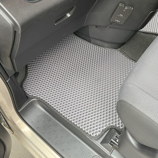 Ворсовые коврики на Nissan Serena (C27) 2016 - 2022 в Таганроге