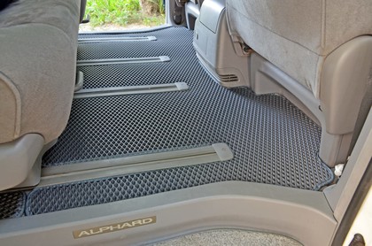 Ворсовые коврики на Toyota Alphard (H10) 2002 - 2008 в Таганроге