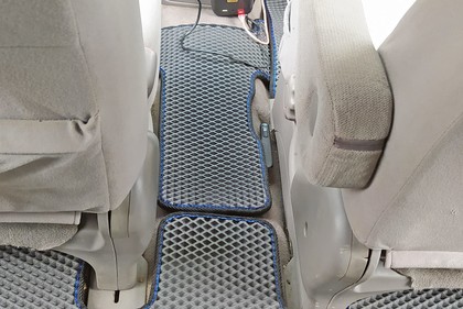 Ворсовые коврики на Nissan Liberty (M12) 1998 - 2004 в Таганроге
