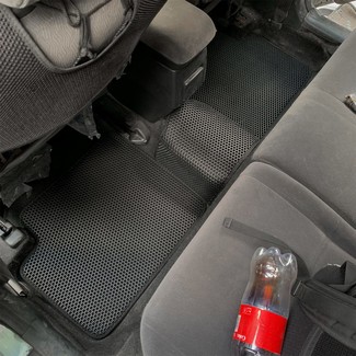 Коврики на Toyota Allex 2001 - 2006 в Таганроге