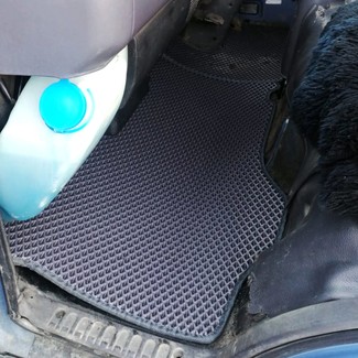 Ворсовые коврики на Nissan Atlas (F23) 1992 - 2007 в Таганроге
