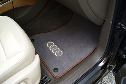 Ворсовые коврики на Audi Q5 I 2008 - 2017 в Таганроге