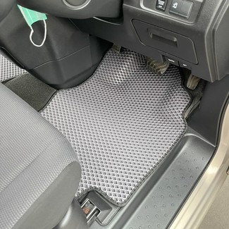 Ворсовые коврики на Nissan Serena (C26) 2010 - 2016 в Таганроге