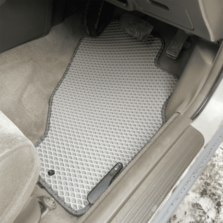 Ворсовые коврики на Nissan Avenir (W11) 1998 - 2005 в Таганроге