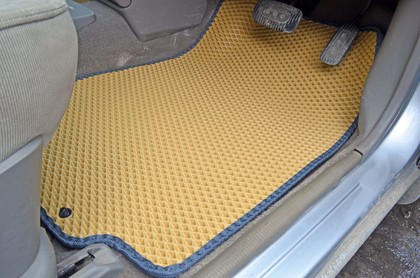 Ворсовые коврики на Nissan March (K12) 2002 - 2010 в Таганроге