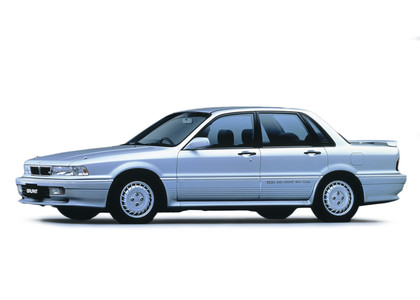 Ворсовые коврики на Mitsubishi Galant VI 1987 - 1993 в Таганроге