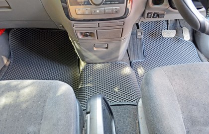 Ворсовые коврики на Toyota Ipsum II 2001 - 2009 в Таганроге