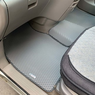 Коврики на Toyota Estima II 2000 - 2005 в Таганроге