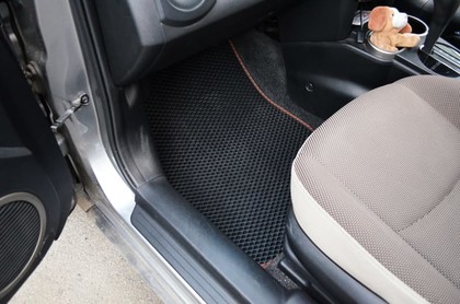 Ворсовые коврики на Mazda Verisa 2004 - 2015 в Таганроге