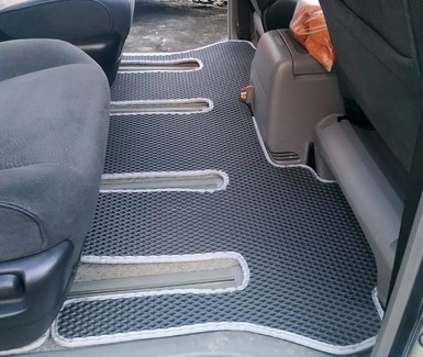 Ворсовые коврики на Toyota Alphard (H10) 2002 - 2008 в Таганроге