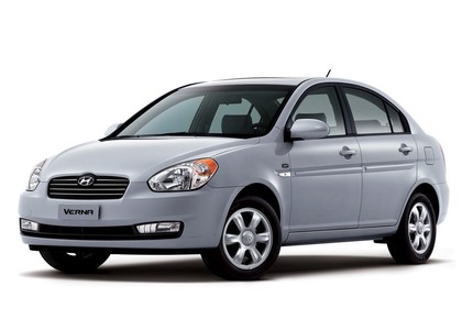 Ворсовые коврики на Hyundai Verna 2005 - 2010 в Таганроге