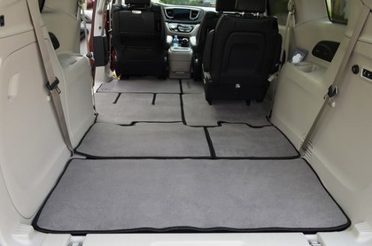 Ворсовые коврики на Chrysler Pacifica II 2016 - 2025 в Таганроге