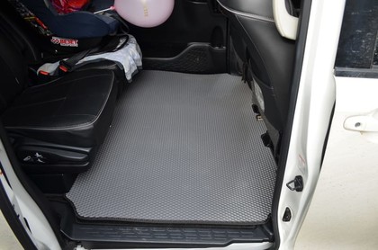 Ворсовые коврики на Toyota Voxy (R80) 2014 - 2021 в Таганроге
