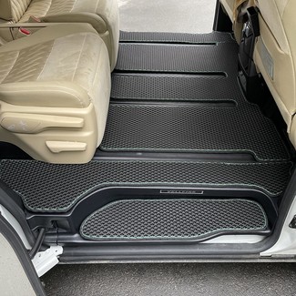 Ворсовые коврики на Toyota Vellfire (H30) 2015 - 2023 в Таганроге
