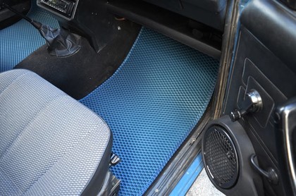 Коврики на Lada (ВАЗ) 2101, 2102, 2103, 2104, 2105, 2106, 2107 1970 - 2012 в Таганроге