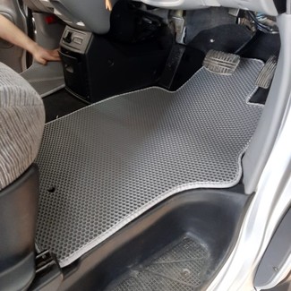 Коврики на Mitsubishi Delica 4 1994 - 2007 в Таганроге