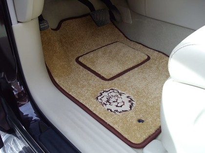 Ворсовые коврики на Infiniti QX80 2013 - 2025 в Таганроге