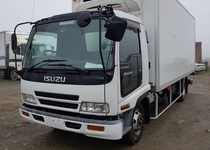Коврики на Isuzu Forward IV узкая кабина 1994 - 2009 в Таганроге
