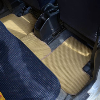 Коврики на Suzuki Ignis 2000 - 2008 в Таганроге