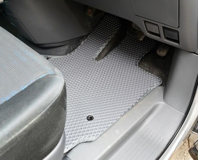 Ворсовые коврики на Toyota Noah (R70) 2007 - 2013 в Таганроге