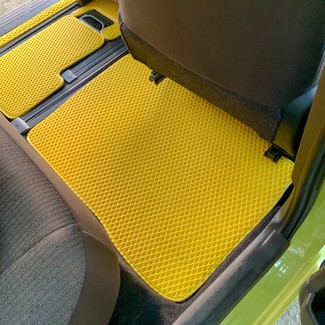 Ворсовые коврики на Toyota Porte II 2012 - 2020 в Таганроге