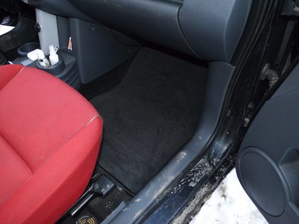 Ворсовые коврики на Mitsubishi Colt VI 2002 - 2012 в Таганроге