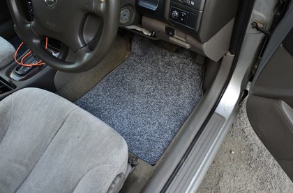 Ворсовые коврики на Nissan Cefiro (A33) 1998 - 2003 в Таганроге