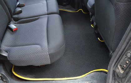 Коврики на Honda Mobilio Spike 2002 - 2008 в Таганроге