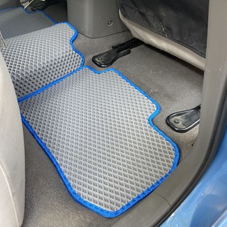 Ворсовые коврики на Nissan Leaf (ZE0) 2009 - 2012 в Таганроге