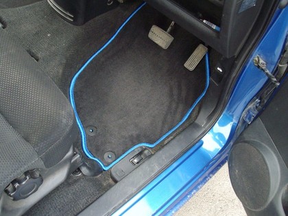 Коврики на Honda Mobilio Spike 2002 - 2008 в Таганроге