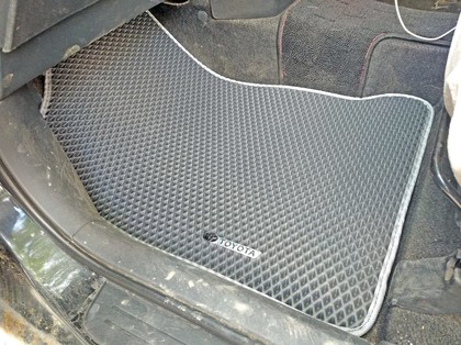 EVA коврики на Toyota Wish I 2003 - 2009 в Таганроге