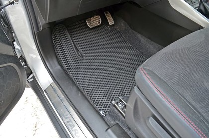 Ворсовые коврики на Suzuki Vitara 2014 - 2025 в Таганроге