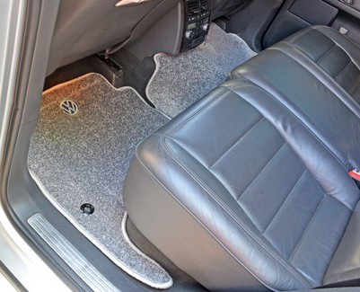 Ворсовые коврики на Volkswagen Touareg I 2002 - 2010 в Таганроге