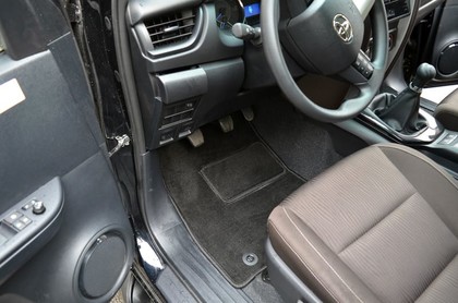 Ворсовые коврики на Toyota Fortuner II 2015 - 2025 в Таганроге