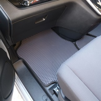 Ворсовые коврики на Nissan Serena (C27) 2016 - 2022 в Таганроге