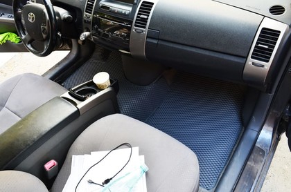 Ворсовые коврики на Toyota Prius (20) 2004 - 2009 в Таганроге