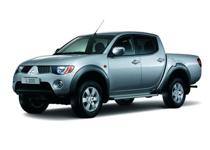 Ворсовые коврики на Mitsubishi L200 IV 2006 - 2016 в Таганроге