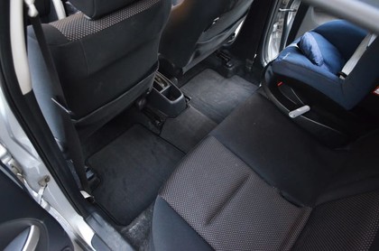 Коврики на Toyota Ist I 2002 - 2007 в Таганроге