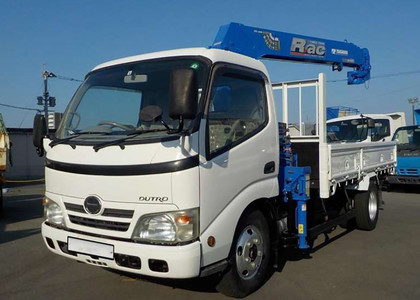Ворсовые коврики на Hino 300 I узкая кабина 1999 - 2015 в Таганроге