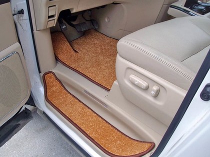 Ворсовые коврики на Toyota Alphard (H20) 2008 - 2015 в Таганроге