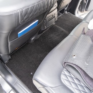 Ворсовые коврики на Infiniti QX80 2013 - 2025 в Таганроге