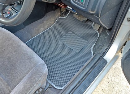 Ворсовые коврики на Nissan Primera (P11) 1996 - 2002 в Таганроге