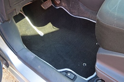 Ворсовые коврики на Toyota Yaris II 2005 - 2011 в Таганроге