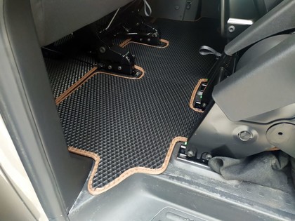 Ворсовые коврики на Volkswagen Caravelle (T6.1) 2019 - 2024 в Таганроге