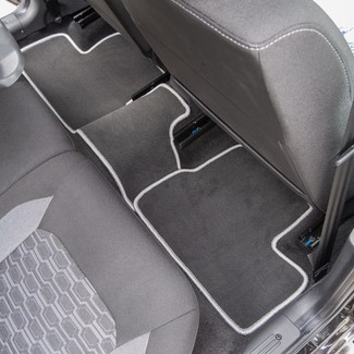 Коврики на Lada (ВАЗ) Granta 2011 - 2025 в Таганроге