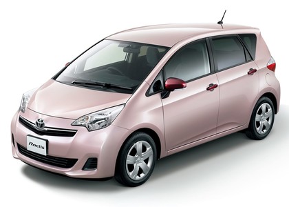 Ворсовые коврики на Toyota Ractis II 2010 - 2016 в Таганроге